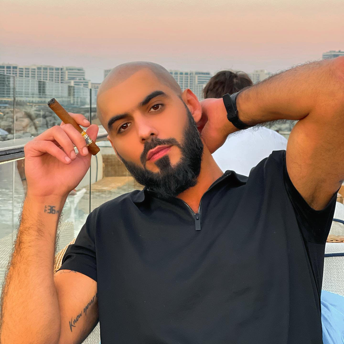 Omar Borkan aujourd'hui, apaisé et heureux