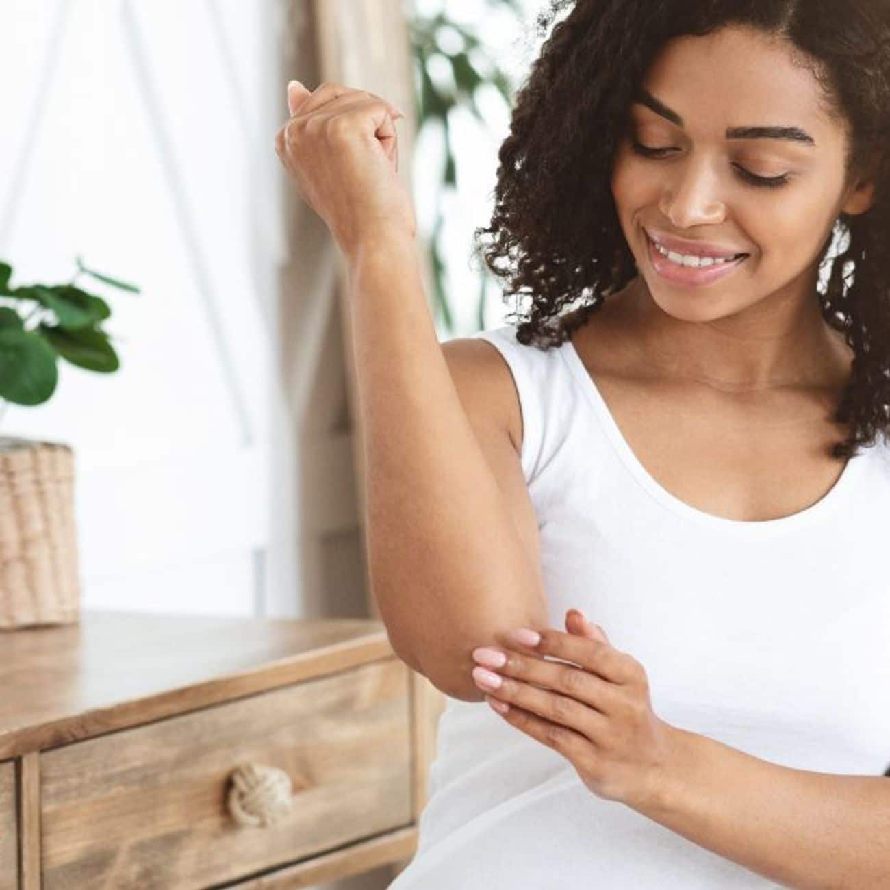 Mains et coudes hydratés grâce au soin maison