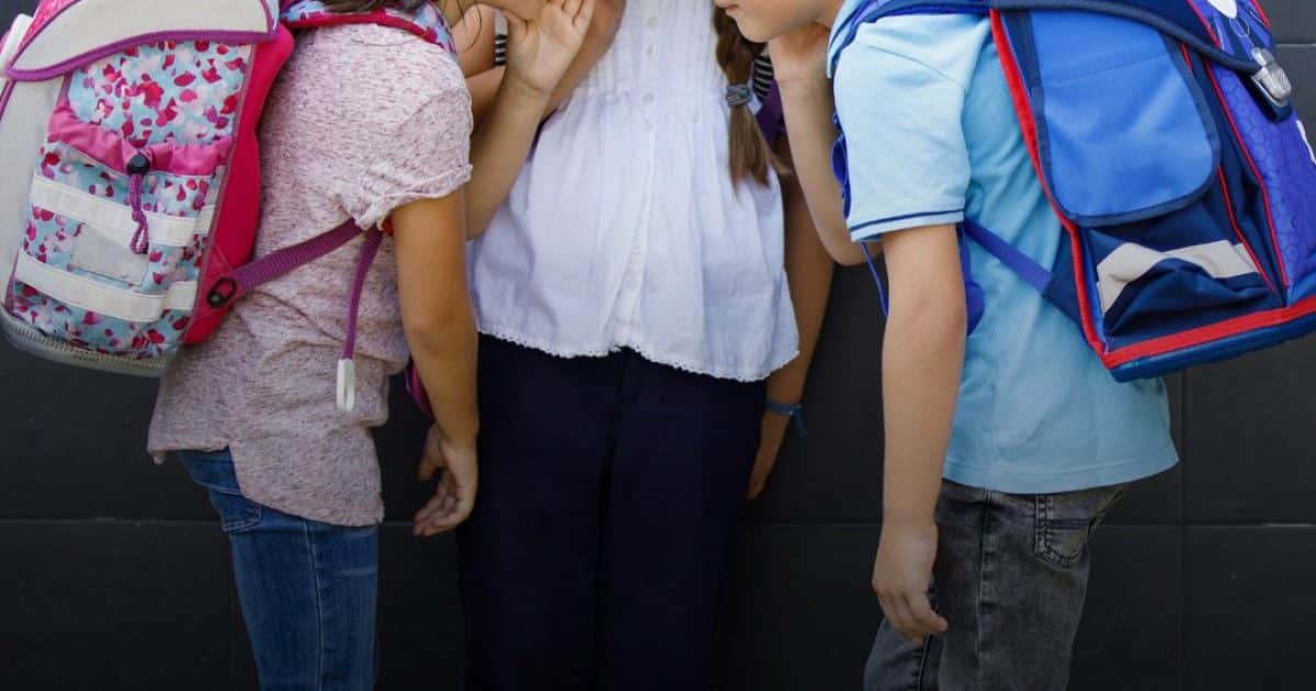 7 signes que votre enfant a un ami toxique