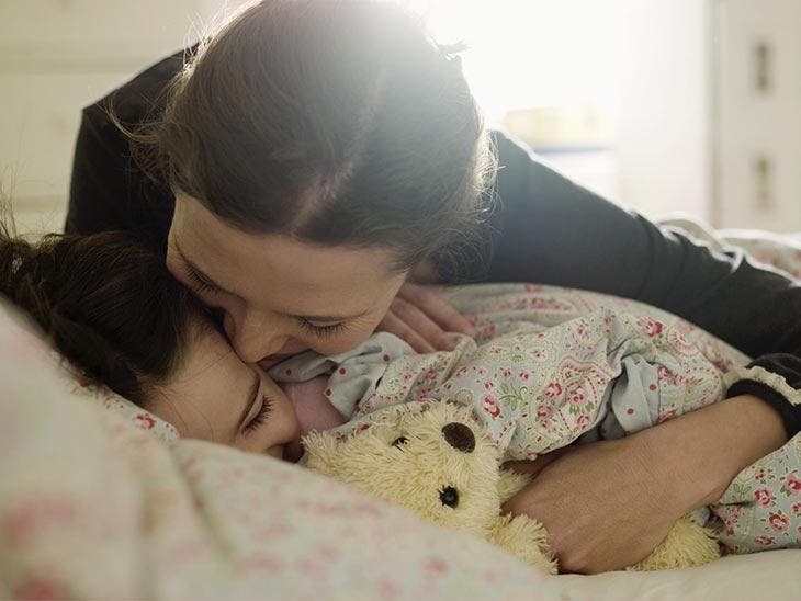 Cajoler son enfant. source : spm