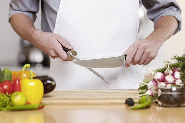 Le fusil à aiguiser, un investissement, pour du matériel de pro. source : spm