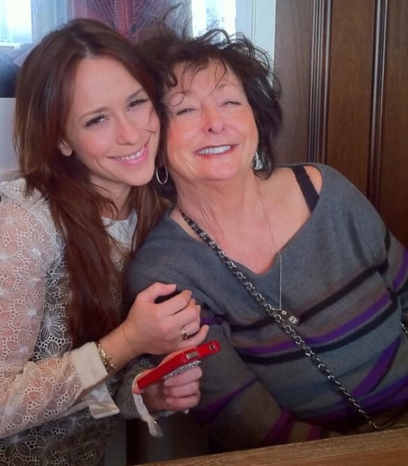 Jennifer Love Hewitt et son livre