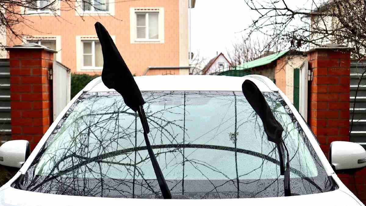 Transformer de vieilles chaussettes en protection pour essuie-glaces