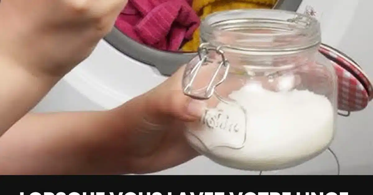 Appliquez cette petite astuce, vos vêtements sales seront comme neufs !