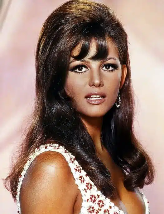 Cette actrice emblématique était l'une des beautés les plus célèbres des années 60 - regardez-la aujourd'hui, à 86 ans !