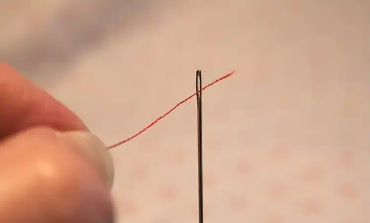 Matériel de couture bien organisé