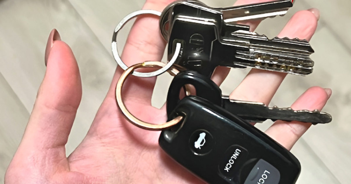Découvrez pourquoi il est préférable de ne pas ajouter d'autres clés à votre porte-clés de voiture