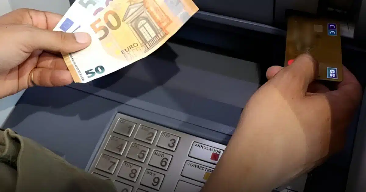 Fin des distributeurs : un dispositif inédit va transformer le retrait d’argent en France