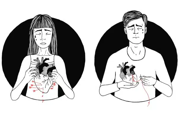 Femme semblant fatiguée et pensive, le regard dans le vague