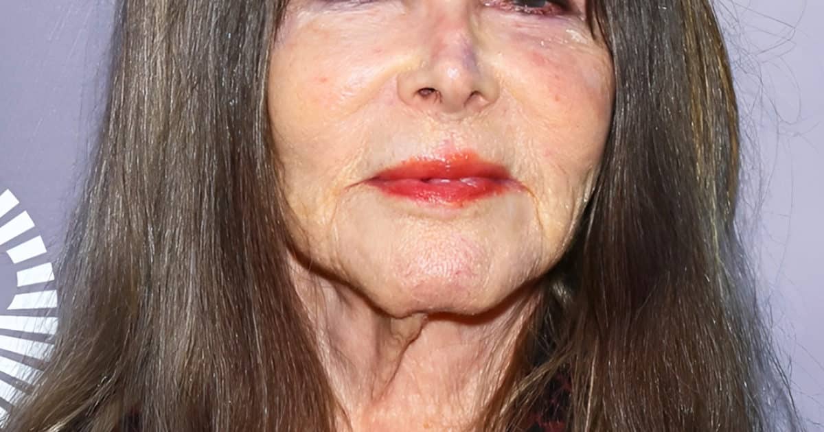 Icône de beauté des années 50, cette actrice a pourtant été mise à l’écart d’Hollywood pendant 12 longues années