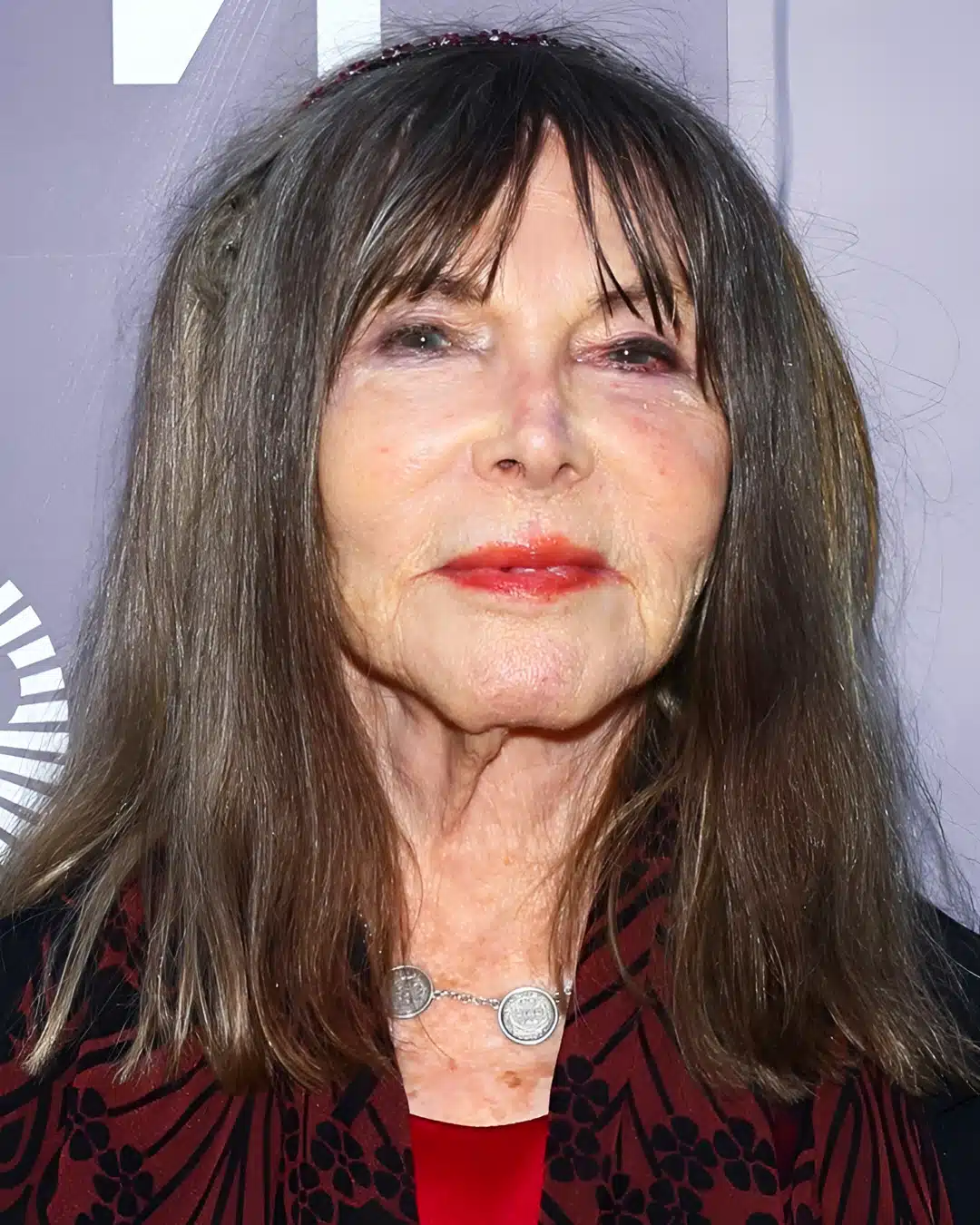 Icône de beauté des années 50, cette actrice a pourtant été mise à l’écart d’Hollywood pendant 12 longues années
