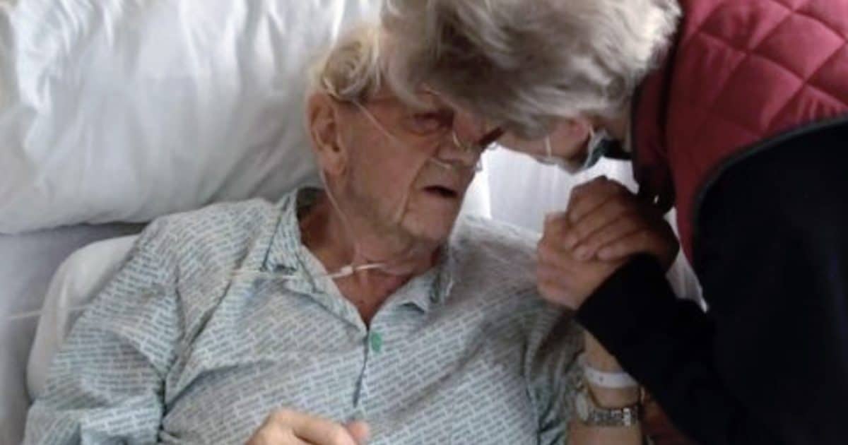 J’ai pris soin de mon mari pendant son cancer — à sa mort, ses enfants m’ont jetée à la rue