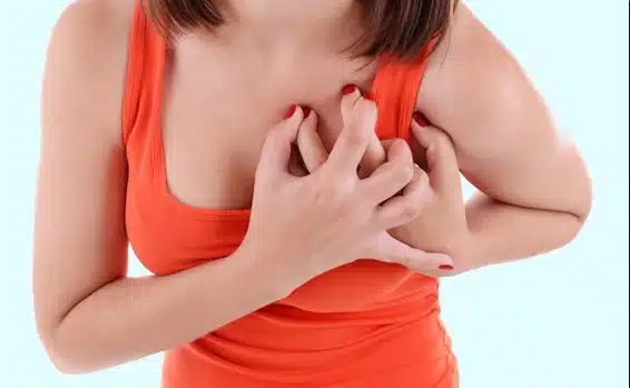 La raison pour laquelle vous pouvez ressentir des douleurs aiguës et soudaines dans la poitrine enfin expliquée