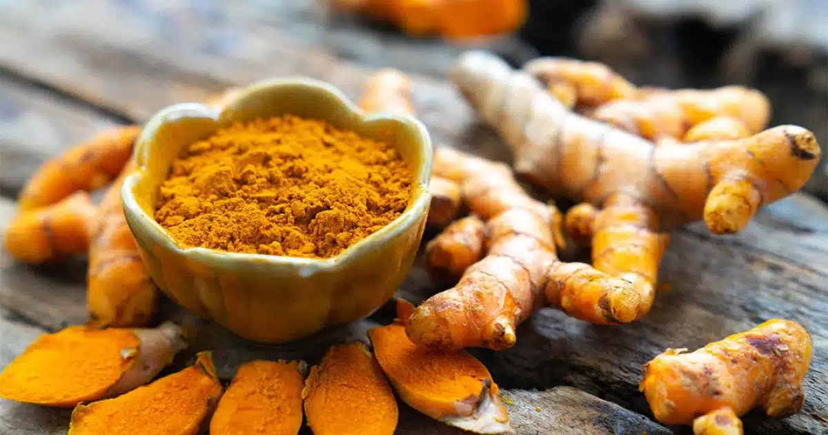 Le curcuma : un trésor doré… qui peut piéger vos reins ?