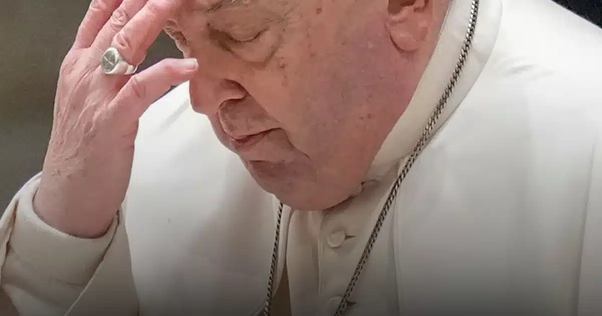 Le médecin du pape François révèle son dernier regret avant sa mort à l'âge de 88 ans