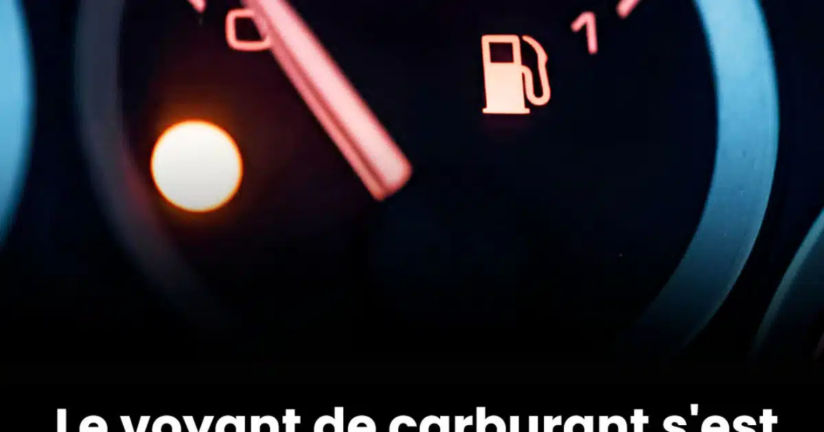 Le voyant de carburant s'est allumé : combien de temps peut encore rouler la voiture ?