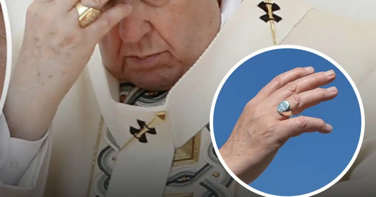 Pourquoi la bague du Pape François sera détruite après sa mort