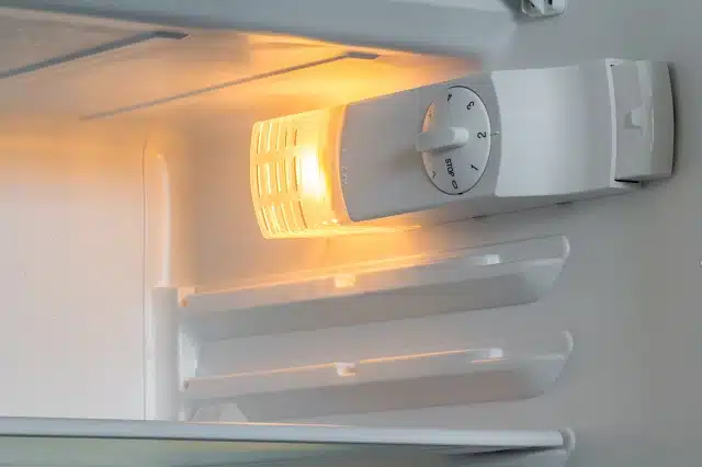 Thermomètre dans un frigo