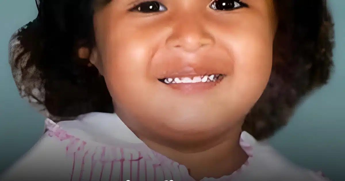 Une fillette portée disparue à l’âge de 2 ans, il y a 26 ans, a été retrouvée saine et sauve