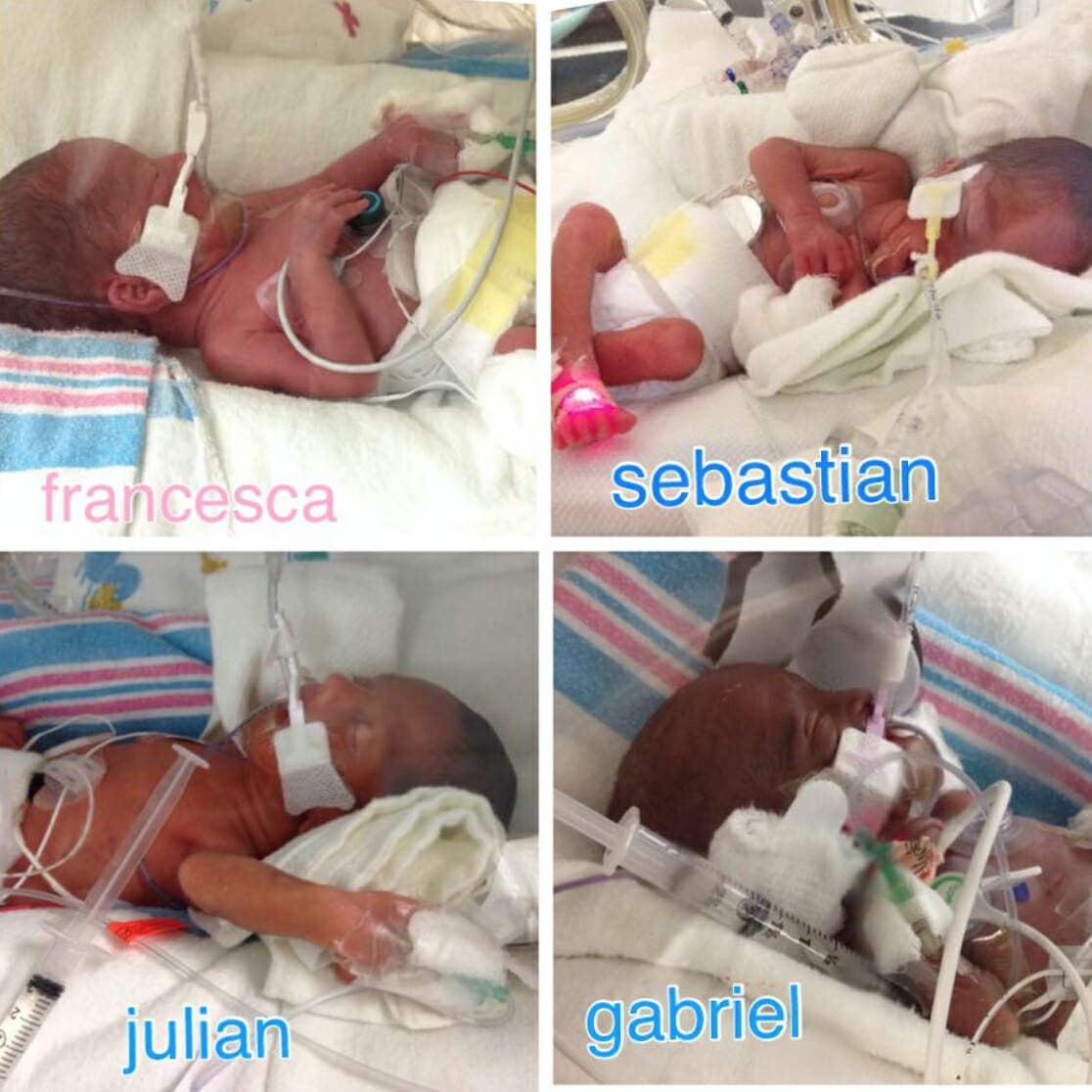 jeune maman enceinte de quadruplés